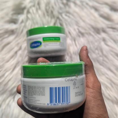 Cetaphil Moisturising Cream Dry to Normal Sensitive Skin - 250g